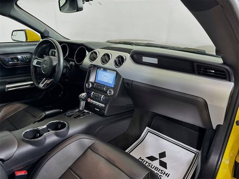 Used 2017 Ford Mustang Premium image 29