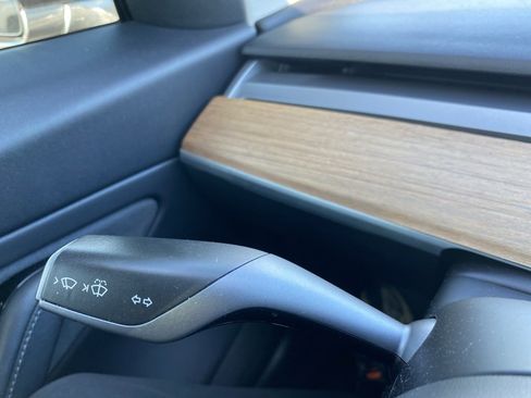 Used 2019 Tesla Model 3 image 26