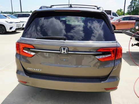 Used 2021 Honda Odyssey EX-L image 6