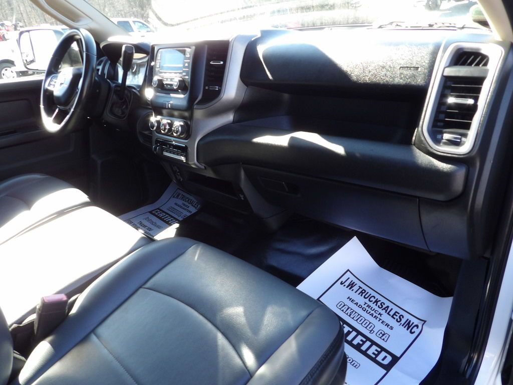 Used 2020 RAM 5500 Tradesman RWD image 39
