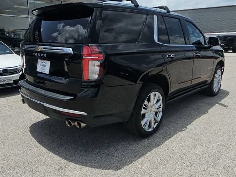 Used 2021 Chevrolet Tahoe High Country w/ Premium Package AWD/4WD image 7