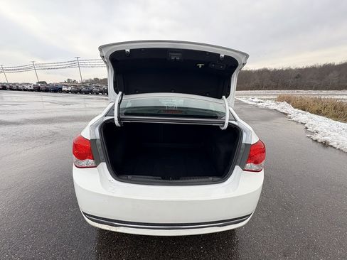 Used 2016 Chevrolet Cruze LT image 21