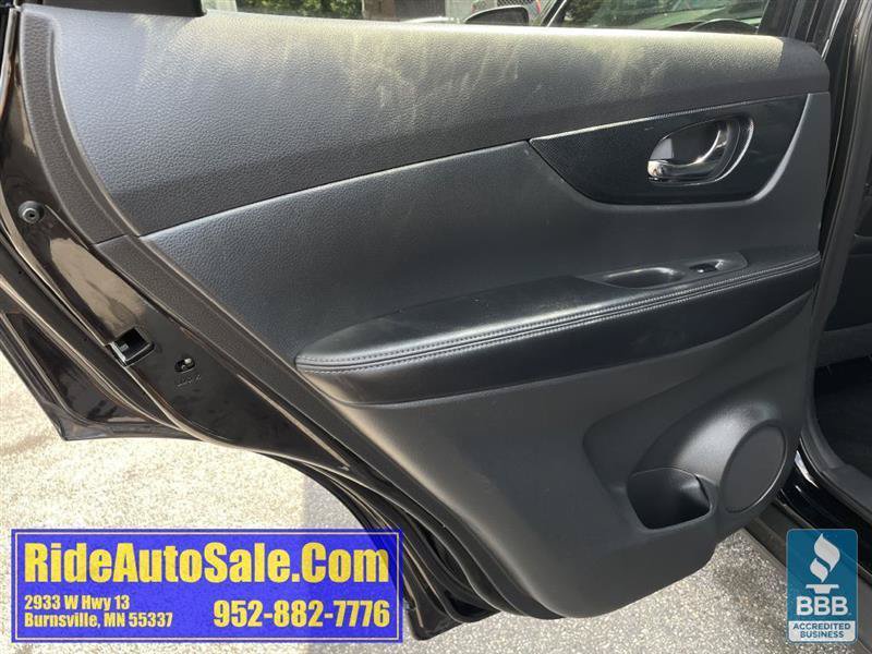 Used 2015 Nissan Rogue SL w/ SL Premium Package AWD/4WD image 11