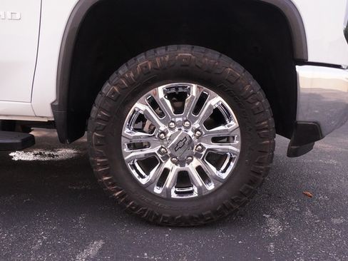 Used 2025 Chevrolet Silverado 2500 LTZ w/ LTZ Convenience Package AWD/4WD image 35