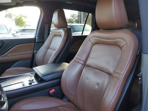 Certified 2023 Lincoln Aviator Reserve w/ Equipment Group 201A image 22