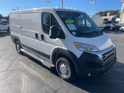 Used 2023 RAM ProMaster 2500 image 4