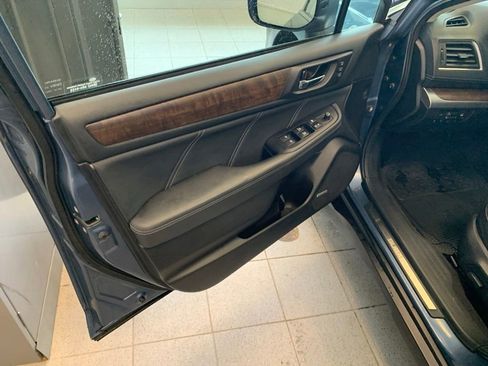 Used 2018 Subaru Outback 2.5i Limited w/ 50th Anniversary Edition AWD/4WD image 4