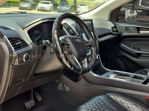 Used 2023 Ford Edge Titanium AWD/4WD image 9