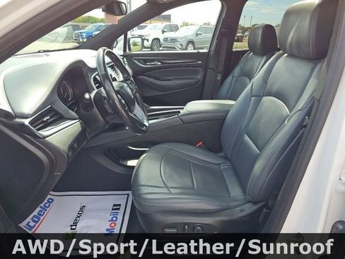 Used 2022 Buick Enclave Essence w/ Experience Buick Package image 9