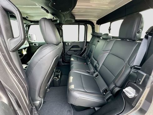 New 2026 Jeep Gladiator Sport image 16