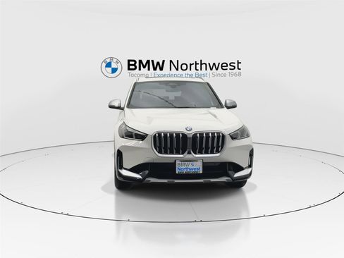 Used 2023 BMW X1 xDrive28i w/ Premium Package image 7