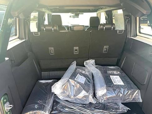 New 2025 Ford Bronco Badlands w/ Sasquatch Package image 11