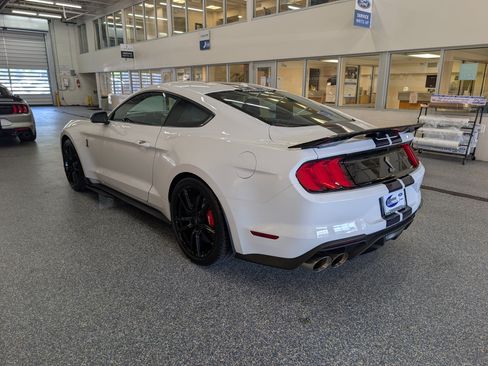 Certified 2020 Ford Mustang Shelby GT500 w/ Technology Package RWD image 5