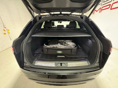 Used 2024 Land Rover Range Rover Velar Dynamic SE AWD/4WD image 28