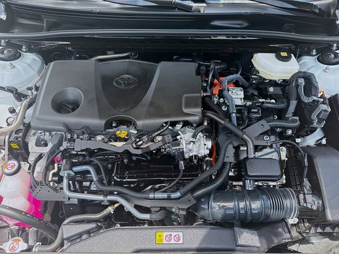 Used 2025 Toyota Camry LE FWD image 35