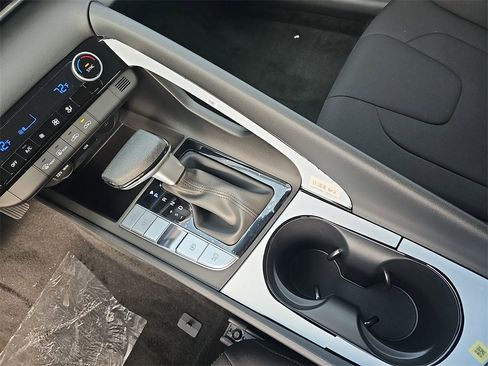 New 2026 Hyundai Elantra Blue image 23