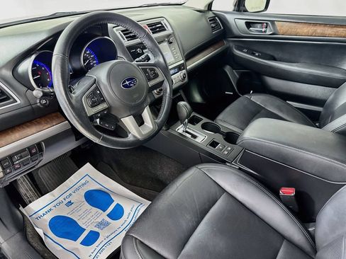 Used 2015 Subaru Outback 2.5i Limited AWD/4WD image 9