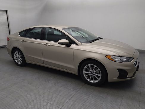 Used 2019 Ford Fusion SE FWD image 11