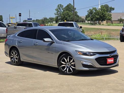 Used 2024 Chevrolet Malibu RS w/ LPO, Floor Liner Package FWD image 2