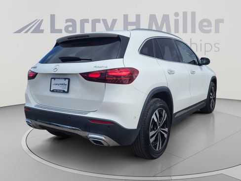 Used 2025 Mercedes-Benz GLA 250 4MATIC image 5