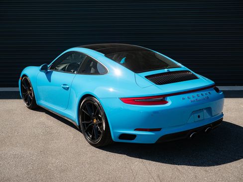 Used 2017 Porsche 911 Carrera 4S AWD/4WD image 3