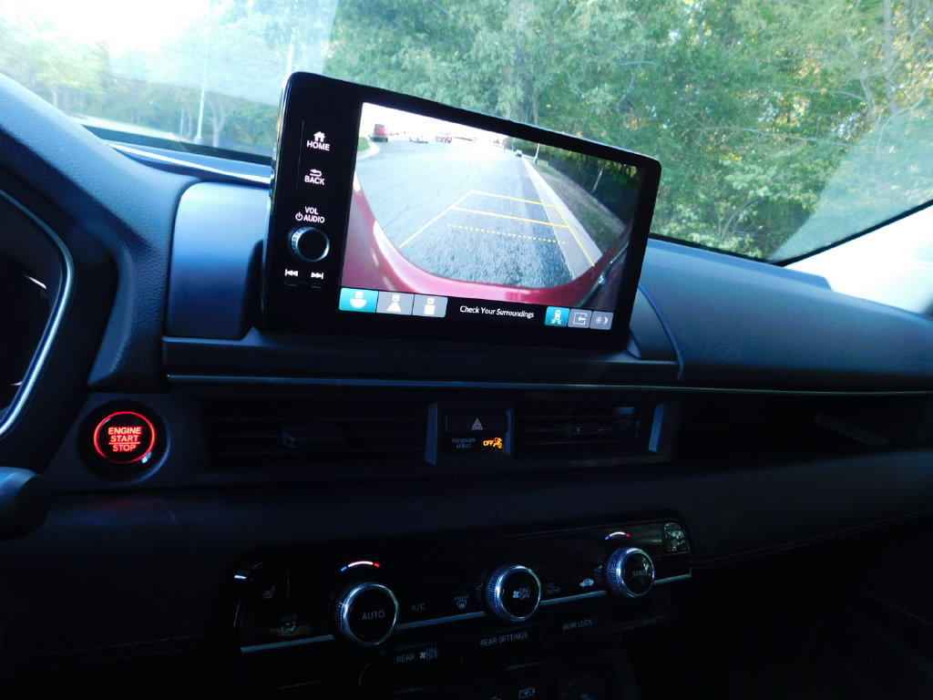Used 2025 Honda Pilot EX-L image 10