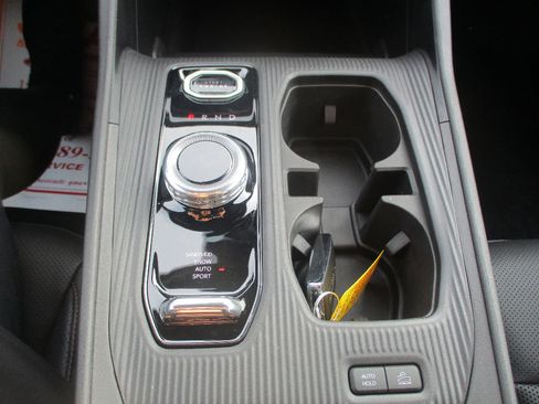 New 2026 Jeep Cherokee Overland w/ Advanced Pro Tech Group AWD/4WD image 9