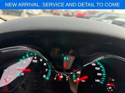 Used 2017 Chevrolet Traverse LT FWD image 11