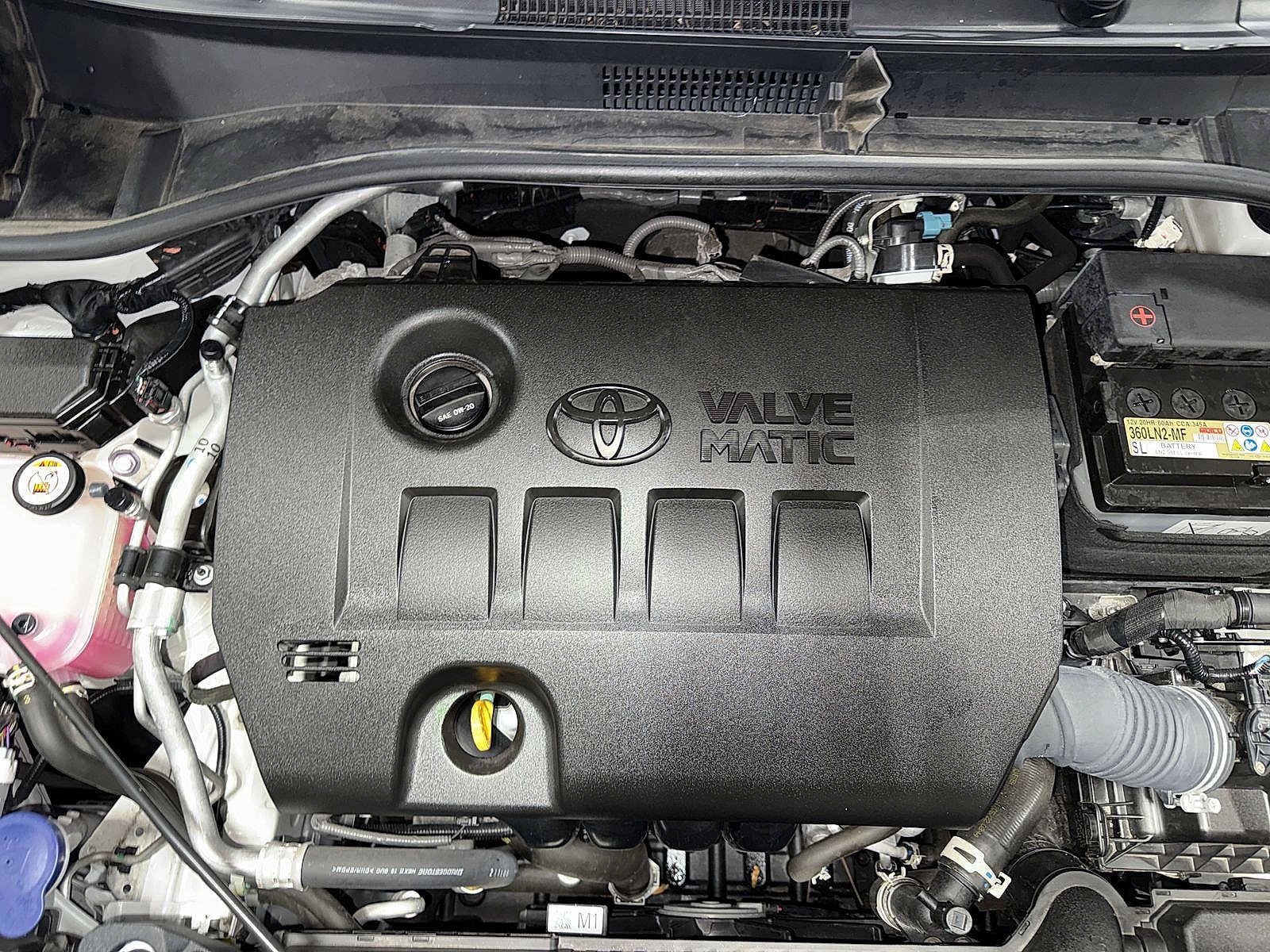 Used 2022 Toyota C-HR XLE FWD image 12