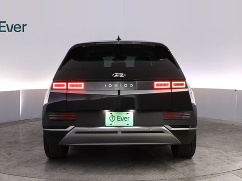 Used 2024 Hyundai Ioniq 5 SEL RWD image 15