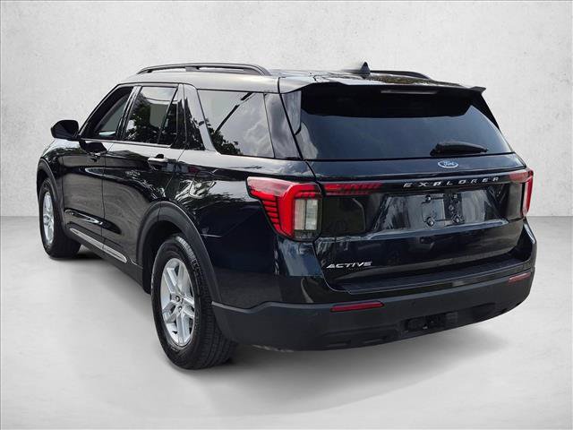 Certified 2025 Ford Explorer Active RWD image 7