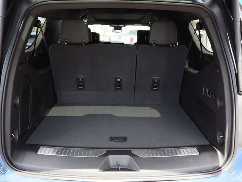 New 2026 GMC Yukon XL Denali w/ Denali Reserve Package image 6