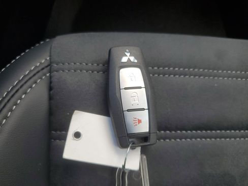 New 2026 Mitsubishi Outlander LE AWD/4WD image 29