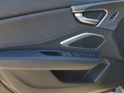 Certified 2025 Acura RDX SH-AWD image 19