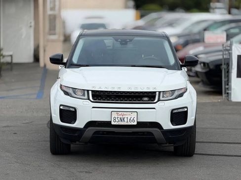 Used 2017 Land Rover Range Rover Evoque SE AWD/4WD image 4
