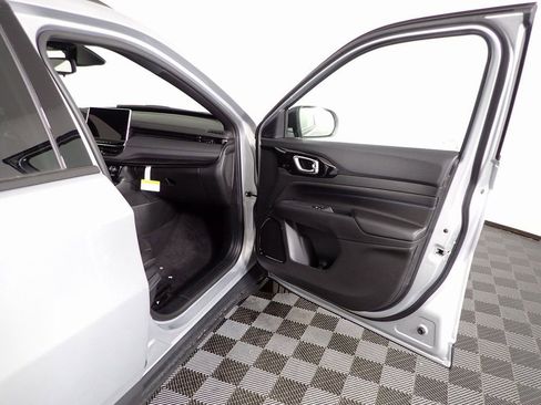 New 2026 Jeep Compass Latitude image 30