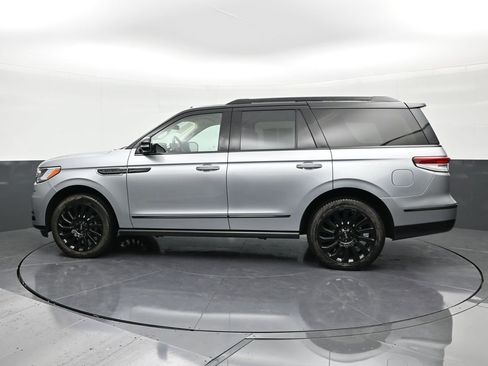 Used 2023 Lincoln Navigator Black Label AWD/4WD image 8