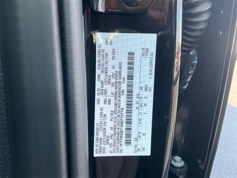 Used 2022 Ford F250 Lariat w/ Chrome Package image 18