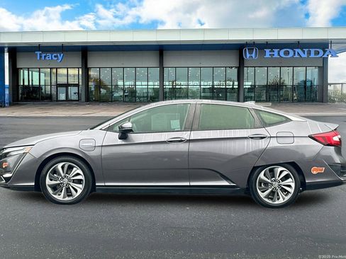 Certified 2019 Honda Clarity Touring image 11