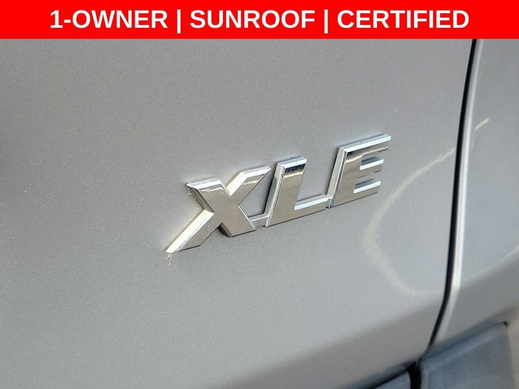 Used 2023 Toyota RAV4 XLE w/ Convenience Package FWD image 11
