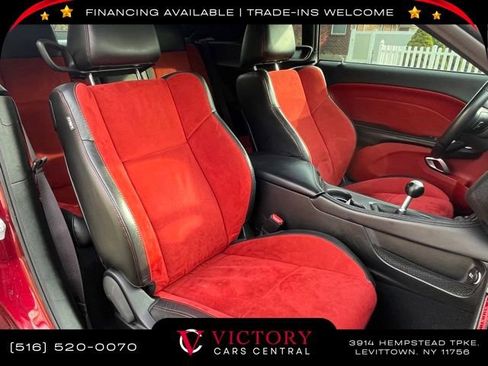 Used 2023 Dodge Challenger R/T image 18