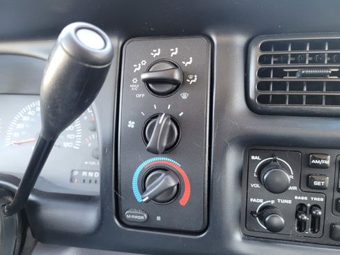 Used 1998 Dodge Ram 2500 Truck 4x4 Quad Cab image 18