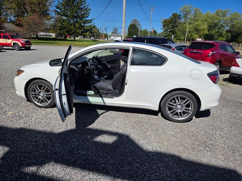Used 2009 Scion tC image 8