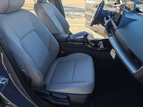 New 2026 Toyota Prius LE image 10