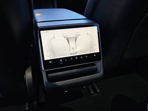 Used 2025 Tesla Model 3 Long Range AWD/4WD image 17