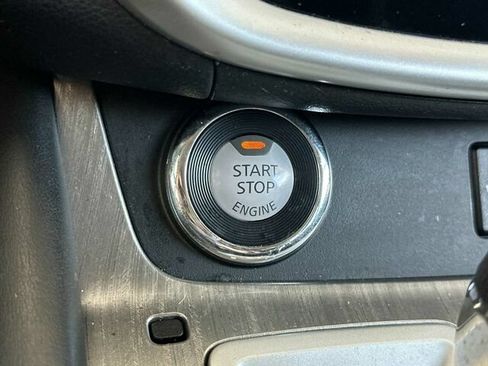 Used 2018 Nissan Murano SV FWD image 27