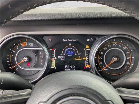 Used 2021 Jeep Wrangler Unlimited Sport image 11
