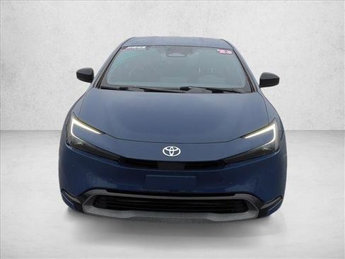 Used 2023 Toyota Prius XLE image 2