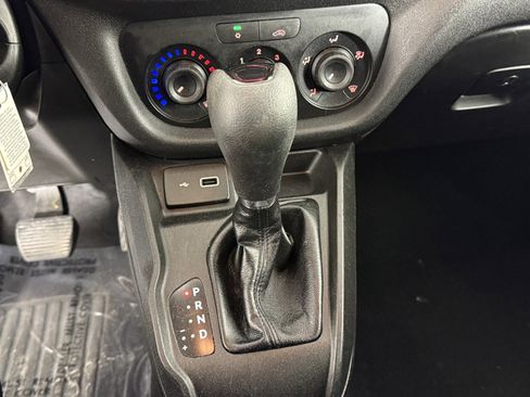 Used 2022 RAM ProMaster City Tradesman w/ Window Group 04 image 20