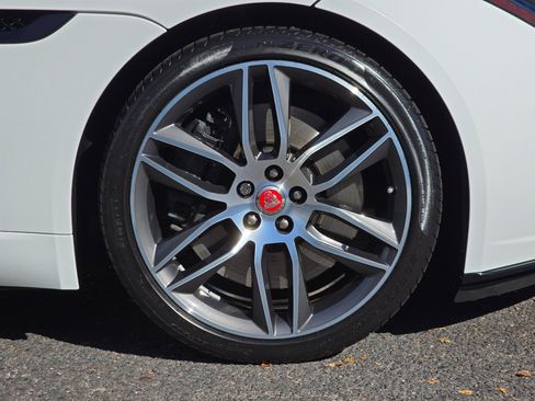 Used 2018 Jaguar F-TYPE R-Dynamic image 37